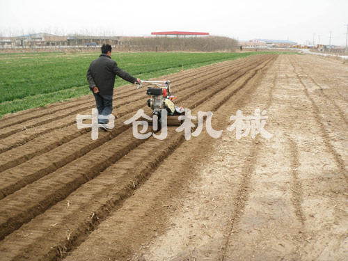 開溝培土機(jī)廠家